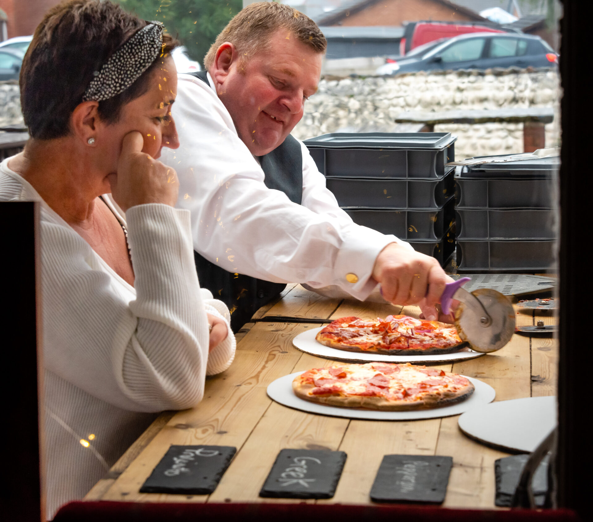 Top 5 Reasons to Book a Pizza Van for Your Next Party - Wood Fired ...