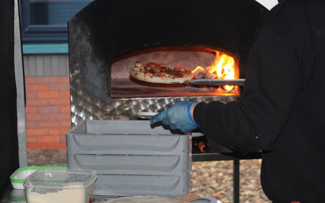 How Much Does it Cost to Hire a Pizza Van for an Event? - Wood Fired ...